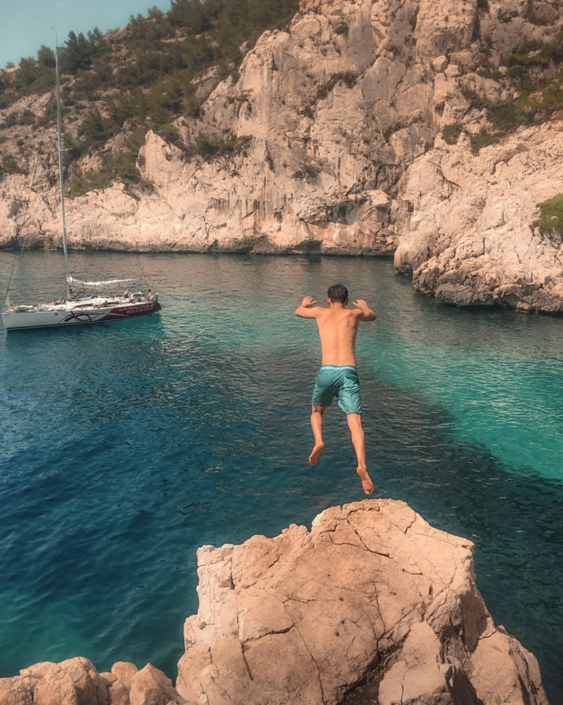 Calanque_de_Sugiton_Cliff_Jumping