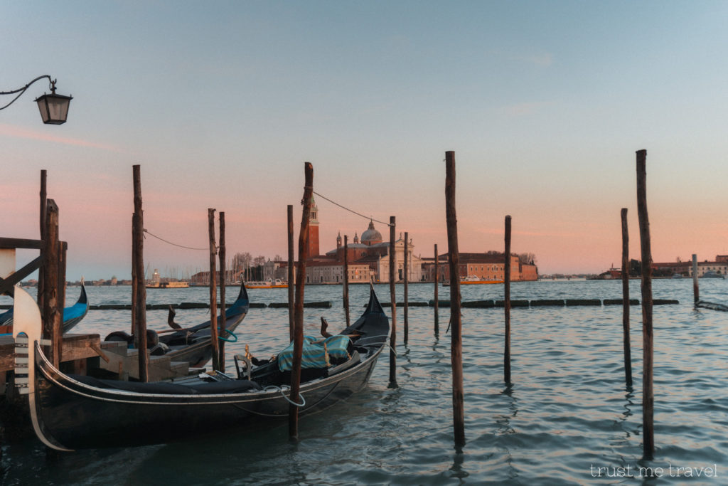 Venice_Boats_at_Sunset-2